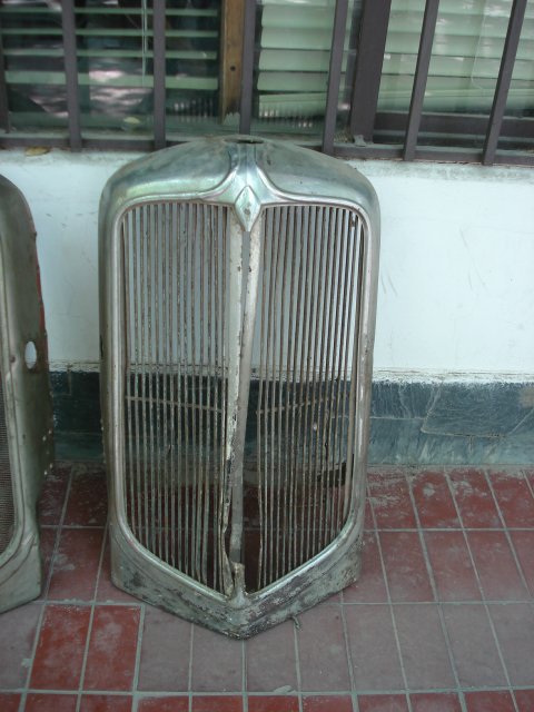 Repuesto M�scara Chrysler 1932